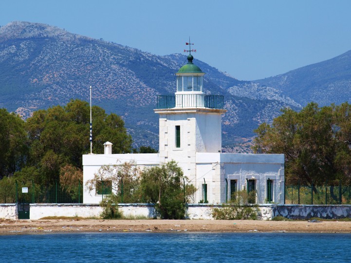 Avlida lighthouse
Stenó Avlídhas, ?kra Avlís
Source of the photo: [url=http://www.faroi.com/]Lighthouses of Greece[/url]

Keywords: Chalcis;Greece