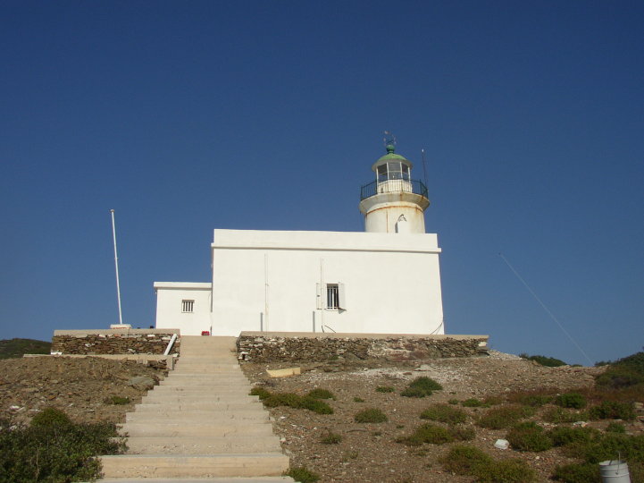 Pasas lighthouse
Source of the photo: [url=http://www.faroi.com/]Lighthouses of Greece[/url]

Keywords: Aegean sea;Greece;Chios