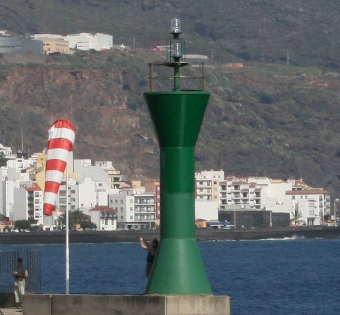 Canary island / Santa Cruz de Tenerife / Darsena del Este breakwater light
'Photo source:[url=http://lighthousesrus.org/index.htm]www.lighthousesRus.org[/url]
Keywords: Spain;Atlantic ocean;Canary islands;Santa Cruz de Tenerife