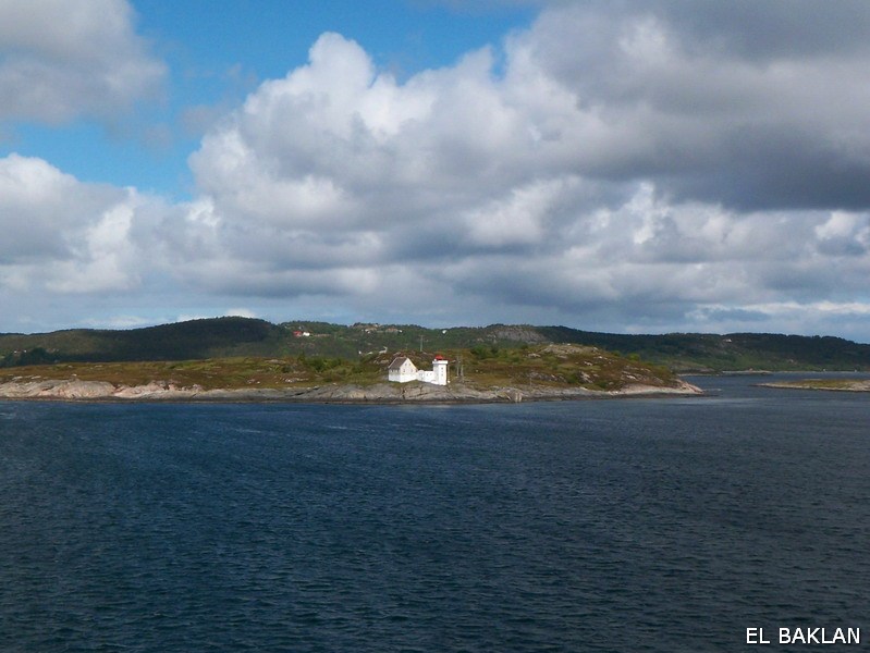 Hitra / Terningen lighthouse
Keywords: Hitra;Norway;Norwegian sea;Trondheim