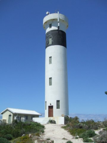 Cape Hangklip lighthouse
Source: [url=http://lighthouses-of-sa.blogspot.ru/]Lighthouses of S Africa[/url]
Keywords: South Africa;Atlantic ocean;False bay