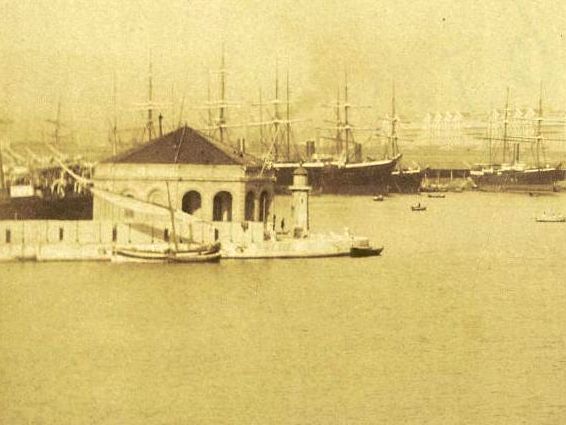 Marseille / Passe de la Jolliette lighthouse - historic picture
Photo around 1890(?)
Keywords: Marseille;France;Mediterranean sea;Historic