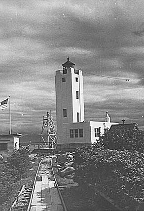 Alaska / Mary Island lighthouse (2)
Photo from [url=http://www.uscg.mil/history/weblighthouses/LHAK.asp]US Coast Guard site[/url]
Keywords: Alaska;United States;Historic;Revillagigedo channel