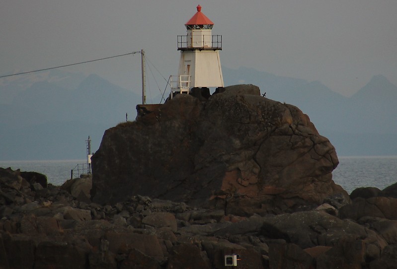STAMSUND - Tørnholmens S Point lighthouse
Keywords: Stamsund;Lofoten;Norway;Norwegian sea