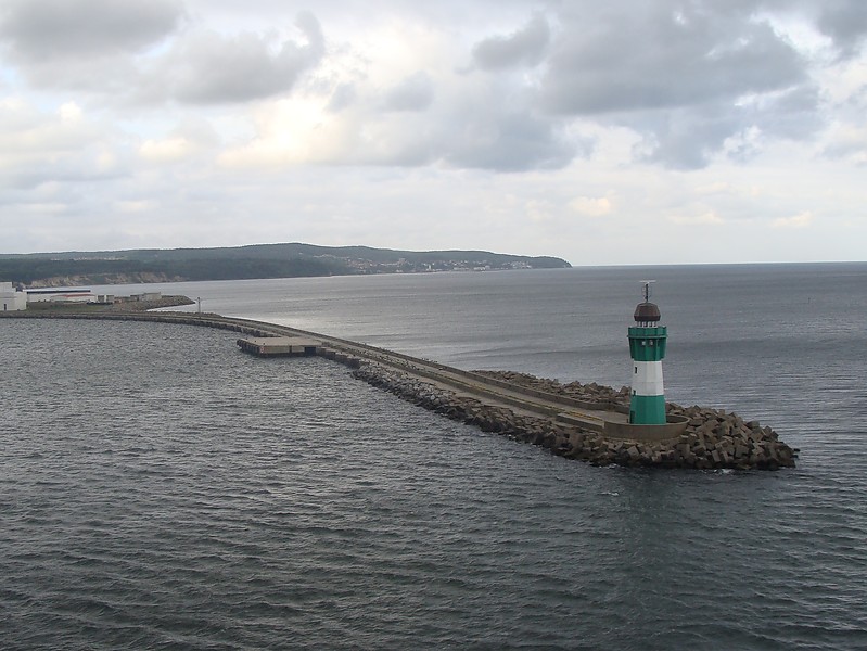 Rugen / Mukran Nordmole lighthouse
Photo provided by [url=http://forum.shipspotting.com/index.php?action=profile;u=40525]Gena Anfimov[/url]
Keywords: Germany;Rugen;Mukran;Baltic sea;Vessel Traffic Service