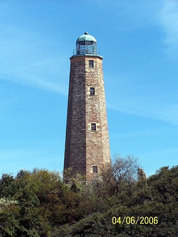 Virginia / Cape Henry (Old) lighthouse
Author of the photo: [url=https://www.flickr.com/photos/bobindrums/]Robert English[/url]
Keywords: United States;Virginia;Atlantic ocean