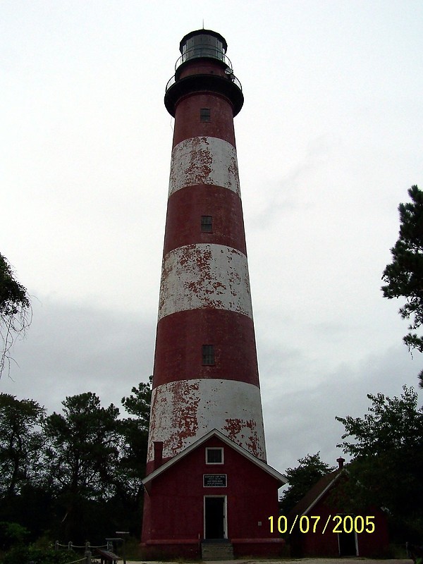 Virginia / Assateague lighthouse
Author of the photo: [url=https://www.flickr.com/photos/bobindrums/]Robert English[/url]
Keywords: United States;Virginia;Atlantic ocean