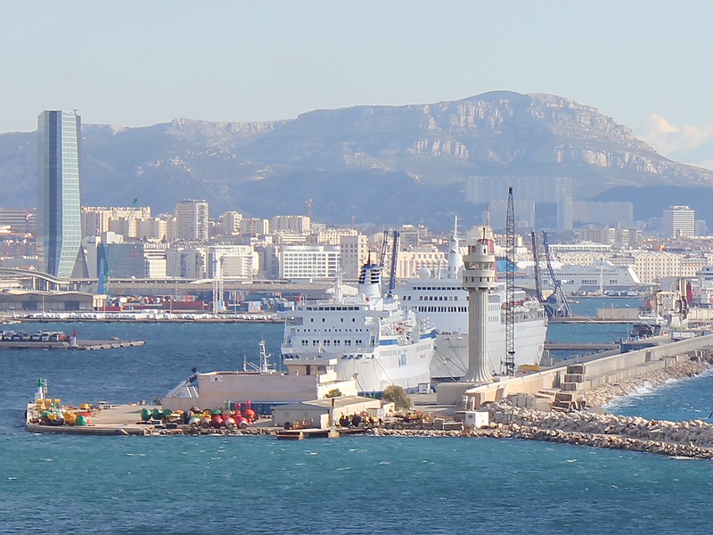 Marseille port control tower
Permission granted by [url=http://forum.shipspotting.com/index.php?action=profile;u=1705]rusl[/url]
[url=http://www.shipspotting.com/gallery/photo.php?lid=1249625]Original photo[/url]
Keywords: Marseille;Mediterranean sea;France;Vessel Traffic Service