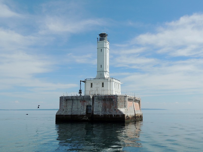 Michigan / Grays Reef lighthouse
Author of the photo: [url=https://www.flickr.com/photos/bobindrums/]Robert English[/url]
Keywords: Michigan;Lake Michigan;United States;Offshore