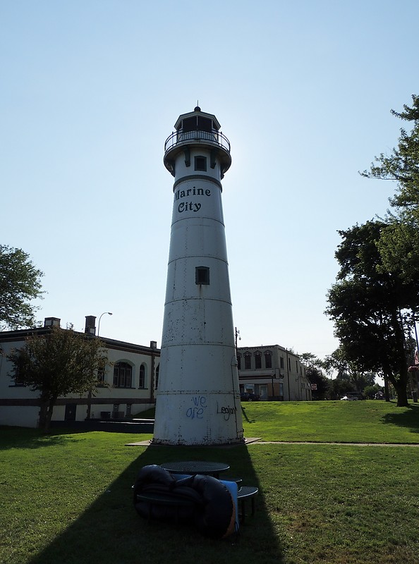 Michigan / Peche (Peach) Island Range Rear lighthouse
Author of the photo: [url=https://www.flickr.com/photos/bobindrums/]Robert English[/url]
Keywords: Michigan;Saint Clair River;United States