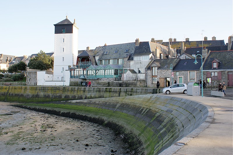Brittany / Saint Malo / Feu des Bas Sablons (Leading Light Front)
Keywords: Brittany;Saint Malo;France;English channel