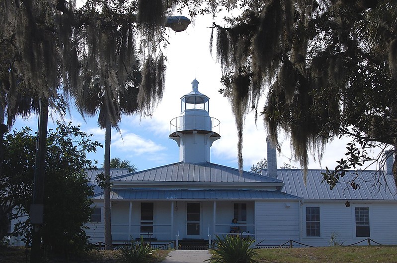 Florida / Seahorse Key / Cedar Keys lighthouse
Author of the photo: [url=https://www.flickr.com/photos/bobindrums/]Robert English[/url]
Keywords: Florida;Gulf of Mexico;United States;Cedar Keys
