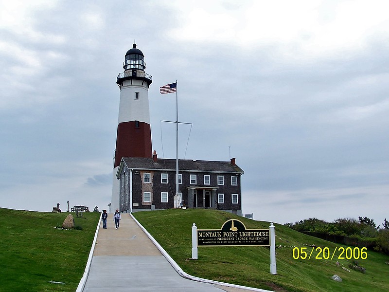 New York State / Montauk Point Lighthouse
Author of the photo: [url=https://www.flickr.com/photos/bobindrums/]Robert English[/url]
Keywords: Montauk;New York;United States;Long Island