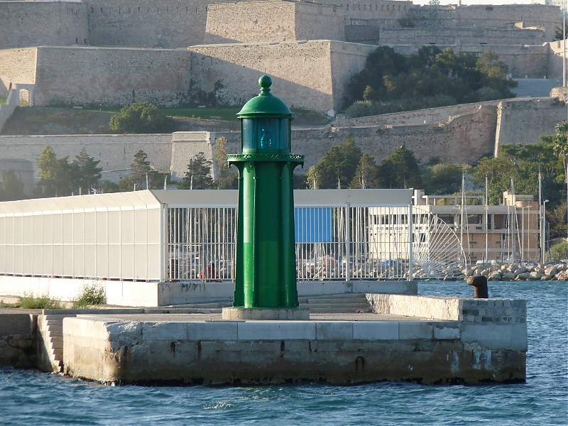 Marseille / Digue du Fort Saint-Jean lighthouse
Keywords: Marseille;France;Mediterranean sea