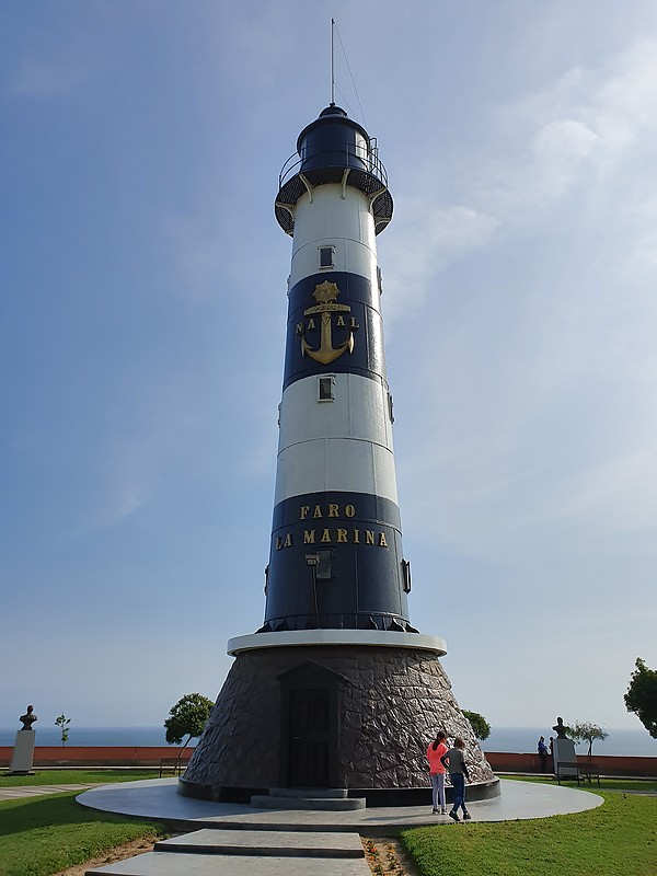 Miraflores / La Marina lighthouse
Keywords: Miraflores;Peru;Pacific ocean;Callao;Lima
