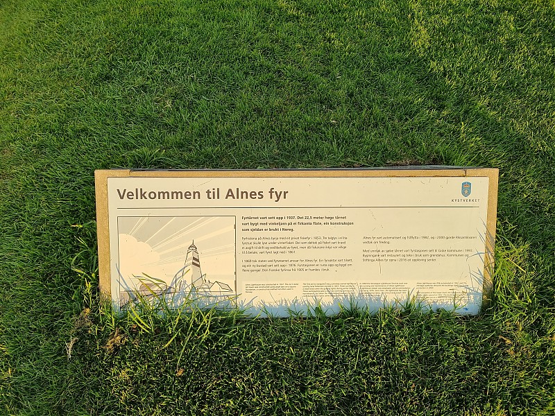 Godoya / Alnes Lighthouse - plate
Keywords: Godoya;Norway;North sea;Plate