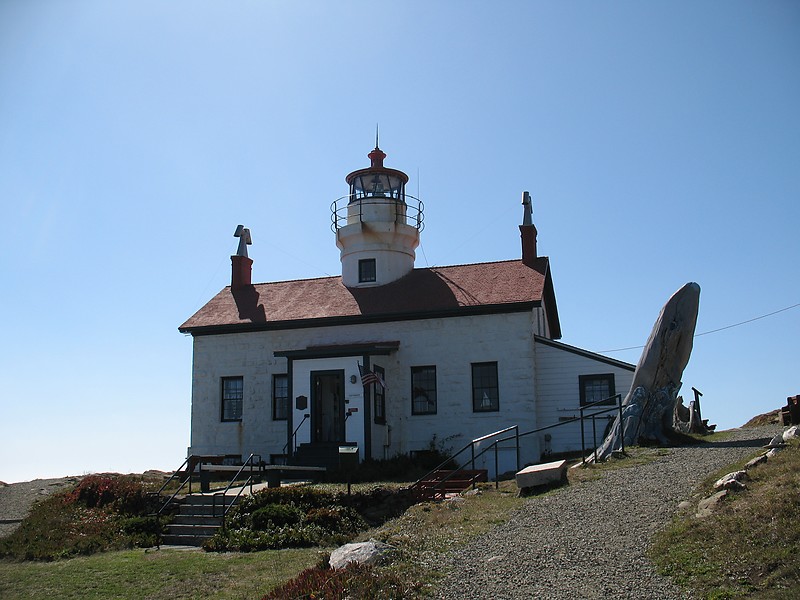 California / Battery Point lighthouse
AKA Crescent City
Author of the photo: [url=http://www.flickr.com/photos/21953562@N07/]C. Hanchey[/url]
Keywords: California;Crescent City;Pacific ocean;United States