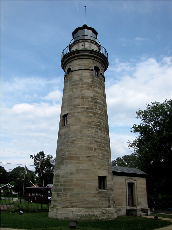 Pennsylvania / Erie Land lighthouse
Author of the photo: [url=https://www.flickr.com/photos/bobindrums/]Robert English[/url]
Keywords: Pennsylvania;Lake Erie;Erie;United States
