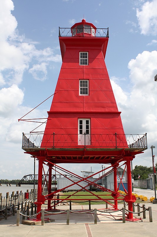 Louisiana / Southwest reef lighthouse
Author of the photo: [url=http://www.flickr.com/photos/21953562@N07/]C. Hanchey[/url]
Keywords: Louisiana;Berwick;Gulf of Mexico;United States