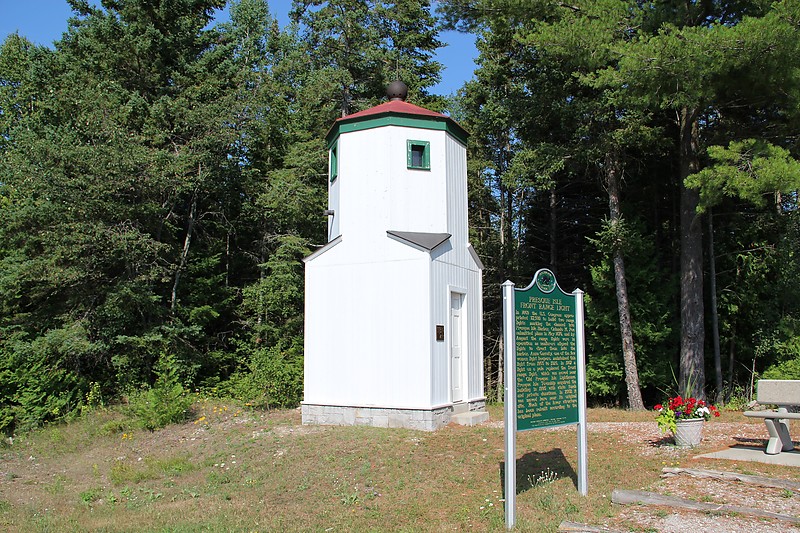 Michigan / Presque Isle Old Range Front light
Author of the photo: [url=http://www.flickr.com/photos/21953562@N07/]C. Hanchey[/url]
Keywords: Michigan;Lake Huron;United States