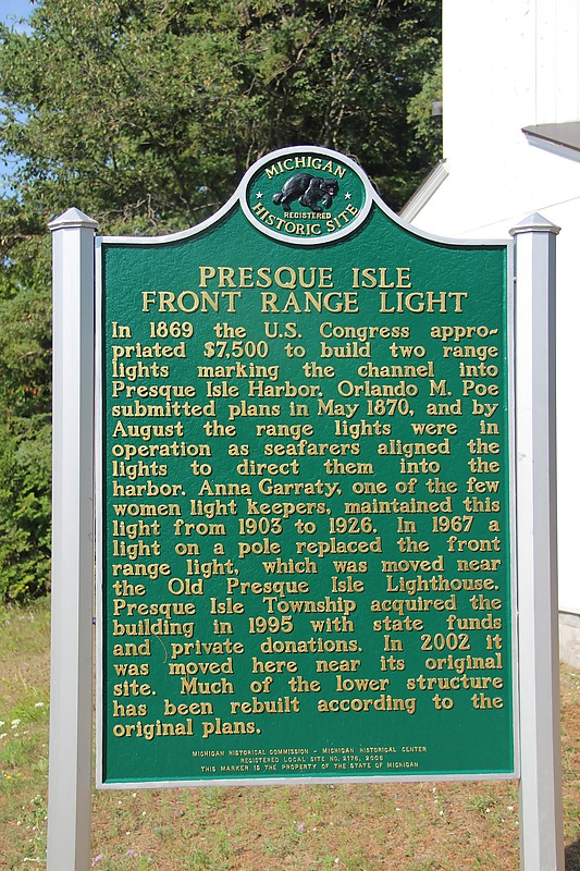 Michigan / Presque Isle Old Range Front light - plate
Author of the photo: [url=http://www.flickr.com/photos/21953562@N07/]C. Hanchey[/url]
Keywords: Michigan;Lake Huron;United States;Plate