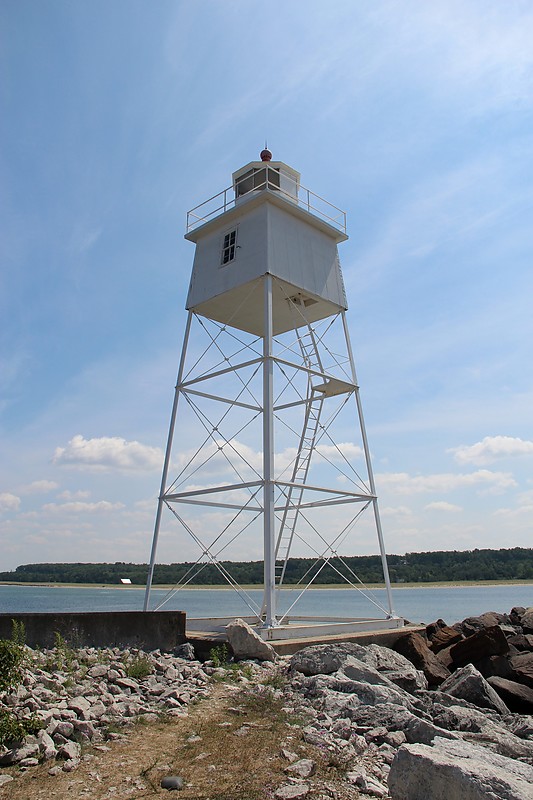 Michigan / Grand Marais Harbor of Refuge Inner light
Author of the photo: [url=http://www.flickr.com/photos/21953562@N07/]C. Hanchey[/url]
Keywords: Michigan;Lake Superior;United States