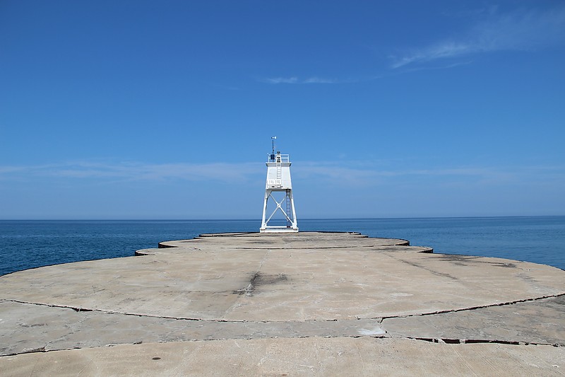 Michigan / Grand Marais Harbor of Refuge Outer light
Author of the photo: [url=http://www.flickr.com/photos/21953562@N07/]C. Hanchey[/url]
Keywords: Michigan;Lake Superior;United States