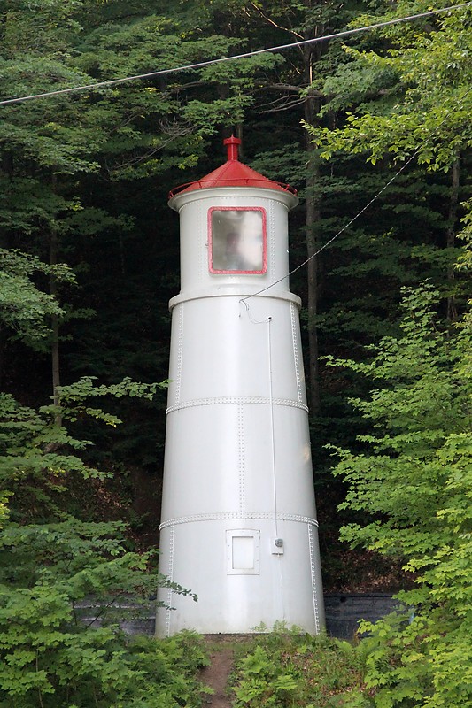 Michigan / Munising Range Rear light
Author of the photo: [url=http://www.flickr.com/photos/21953562@N07/]C. Hanchey[/url]
Keywords: Michigan;Lake Superior;United States