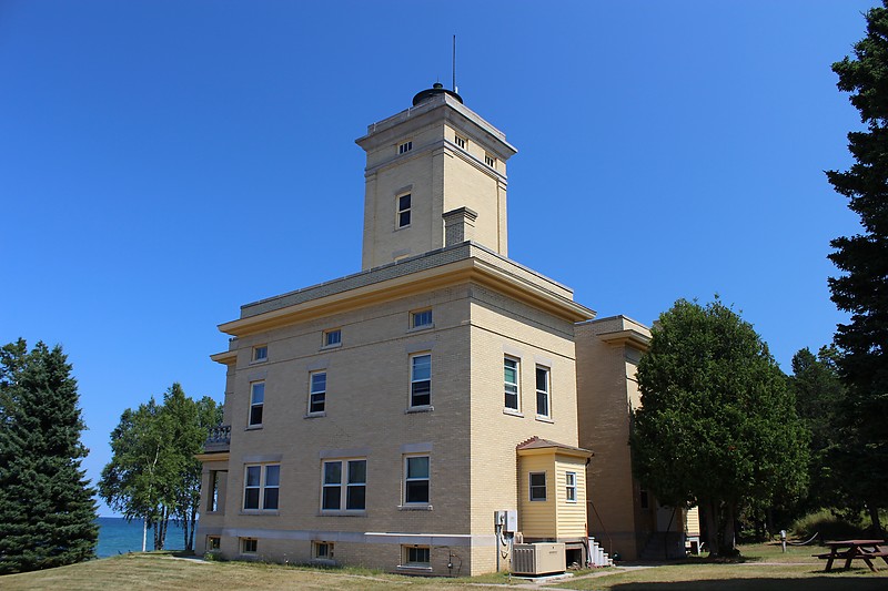 Michigan / Sand Hills lighthouse
Author of the photo: [url=http://www.flickr.com/photos/21953562@N07/]C. Hanchey[/url]
Keywords: Michigan;Lake Superior;United States