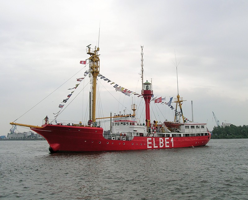 Lightship Elbe 1
Permission granted by [url=http://forum.shipspotting.com/index.php?action=profile;u=21661]Lutz Hohaus[/url]
[url=http://www.shipspotting.com/gallery/photo.php?lid=666472]Original photo[/url]
Keywords: Germany;Lightship