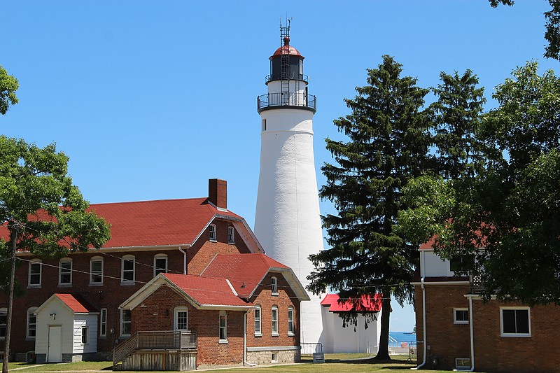 Michigan / Port Huron / Fort Gratiot lighthouse
Author of the photo: [url=http://www.flickr.com/photos/21953562@N07/]C. Hanchey[/url]
Keywords: Michigan;Lake Huron;United States;Port Huron