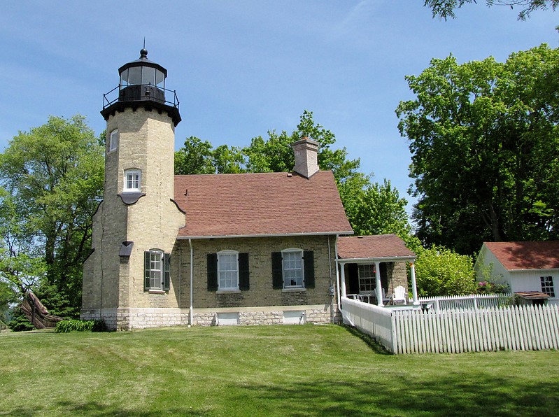 Michigan / White River lighthouse
Author of the photo: [url=https://www.flickr.com/photos/bobindrums/]Robert
English[/url]
Keywords: Michigan;Lake Michigan;United States