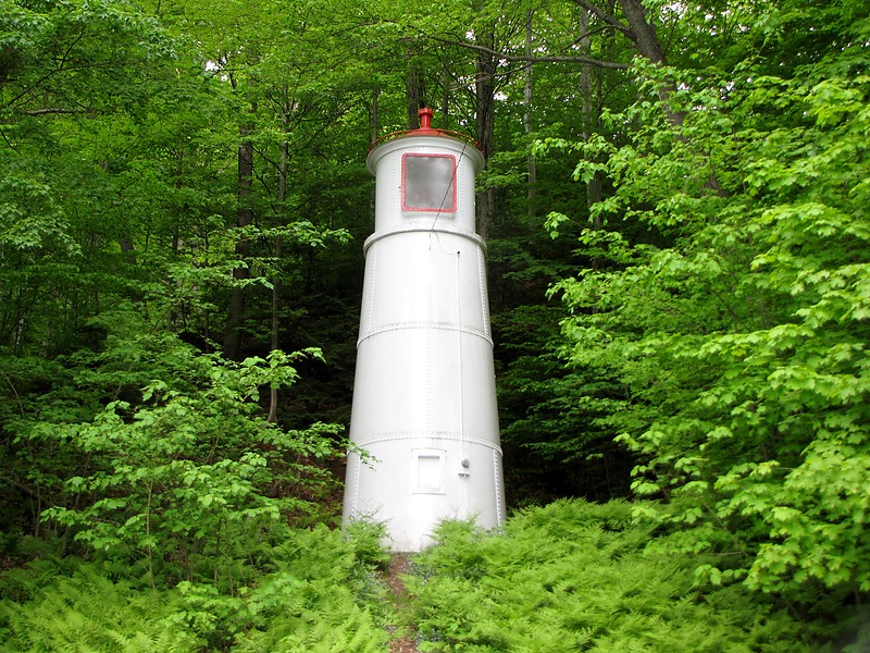 Michigan / Munising Range Rear lighthouse
Author of the photo: [url=https://www.flickr.com/photos/bobindrums/]Robert English[/url]

Keywords: Michigan;Lake Superior;United States