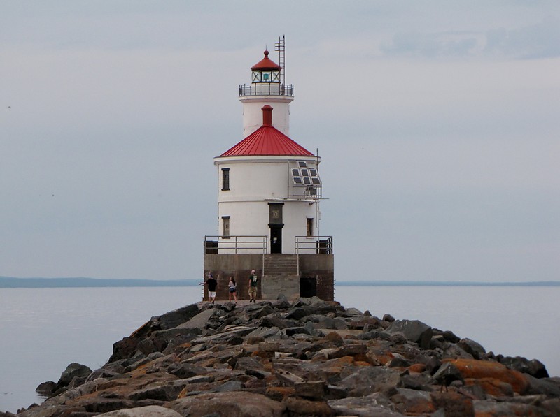 Wisconsin / Wisconsin Point lighthouse
AKA Superior Entry South Breakwater
Author of the photo: [url=https://www.flickr.com/photos/bobindrums/]Robert English[/url]
Keywords: Wisconsin;Lake Superior;United States