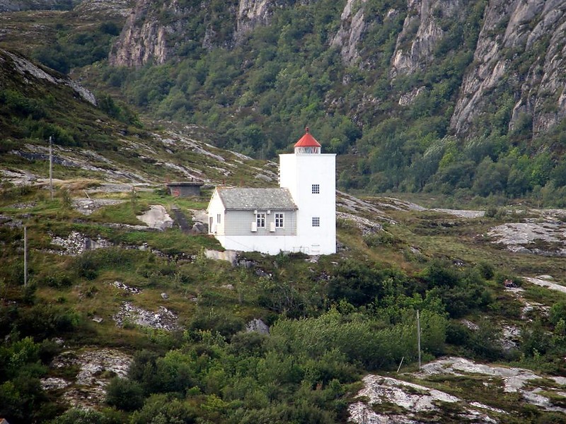 Agdenes lighthouse
Author of the photo: [url=https://www.flickr.com/photos/yiddo2009/]Patrick Healy[/url]
Keywords: Trondheimsfjord;Trondelag;Norway;Norwegian sea