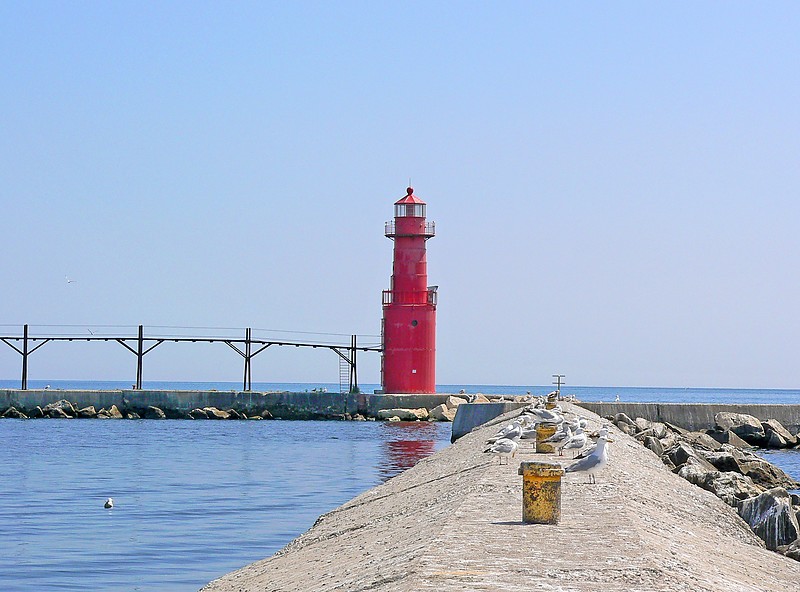 Wisconsin / Algoma Pierhead lighthouse
Author of the photo: [url=https://www.flickr.com/photos/8752845@N04/]Mark[/url]
Keywords: Wisconsin;Algoma;Lake Michigan;United States