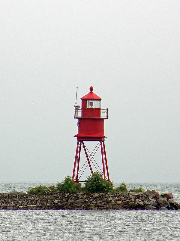 Michigan / Alpena Harbor lighthouse
Author of the photo: [url=https://www.flickr.com/photos/8752845@N04/]Mark[/url]
Keywords: Michigan;Lake Huron;United States;Alpena