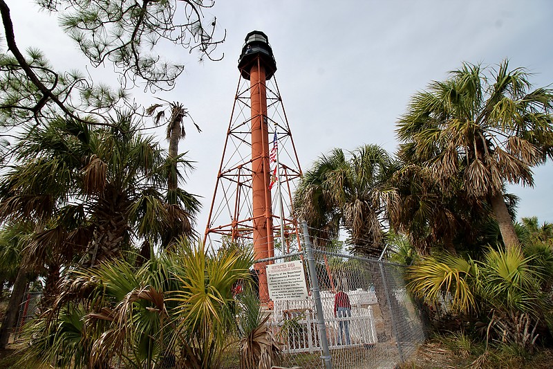 Florida / Tarpon Springs / Anclote Key lighthouse
Author of the photo: [url=https://www.flickr.com/photos/bobindrums/]Robert English[/url]
Keywords: Florida;Tarpon Springs;Gulf of Mexico;United States