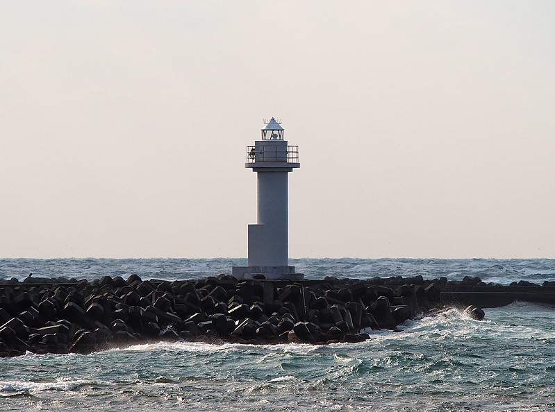 Bakkai Ko West Breakwater lighthouse
Author of the photo: [url=https://www.flickr.com/photos/selectorjonathonphotography/]Selector Jonathon Photography[/url]
Keywords: Hokkaido;Japan;Sea of Japan
