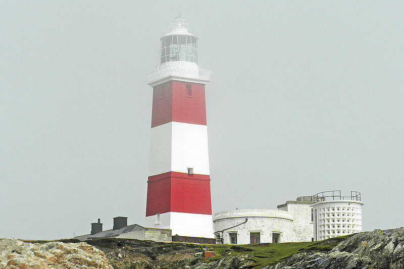 Bardsey lighthouse
Author of the photo: [url=https://www.flickr.com/photos/21475135@N05/]Karl Agre[/url]

Keywords: Wales;United Kingdom;Irish sea;Bardsey