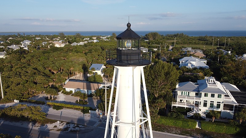 Florida / Gasparilla Island / Boca Grande Entrance Range Rear lighthouse
Author of the photo: [url=https://www.flickr.com/photos/31291809@N05/]Will[/url]
Keywords: Florida;Gulf of Mexico;United States;Fort Myers;Aerial;Lantern