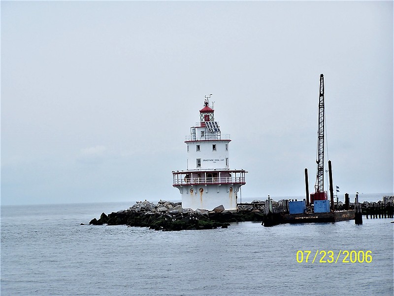 New Jersey / Delaware Bay / Brandywine Shoal Lighthouse
Author of the photo: [url=https://www.flickr.com/photos/bobindrums/]Robert English[/url]
Keywords: Delaware Bay;New Jersey;United States;Offshore