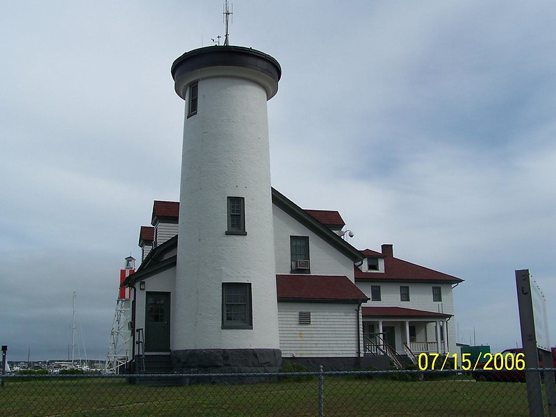 Massachusetts / Brant Point (old) lighthouse
Author of the photo: [url=https://www.flickr.com/photos/bobindrums/]Robert English[/url]

Keywords: United States;Massachusetts;Atlantic ocean;Nantucket