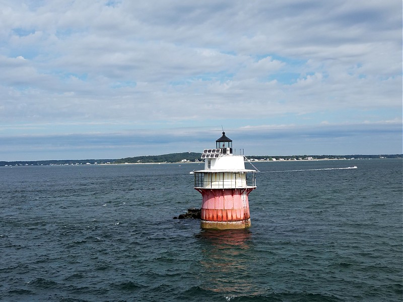 Massachusetts / Plymouth / Duxbury Pier lighthouse
Author of the photo: [url=https://www.flickr.com/photos/31291809@N05/]Will[/url]

Keywords: Massachusetts;Plymouth;United States;Offshore;Atlantic ocean