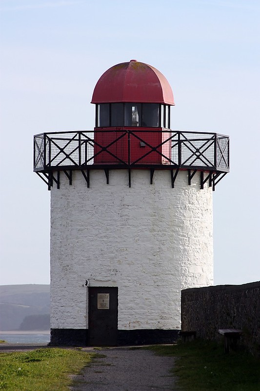 Burry Port lighthouse
Author of the photo: [url=https://www.flickr.com/photos/34919326@N00/]Fin Wright[/url]

Keywords: Irish sea;Wales;United Kingdom