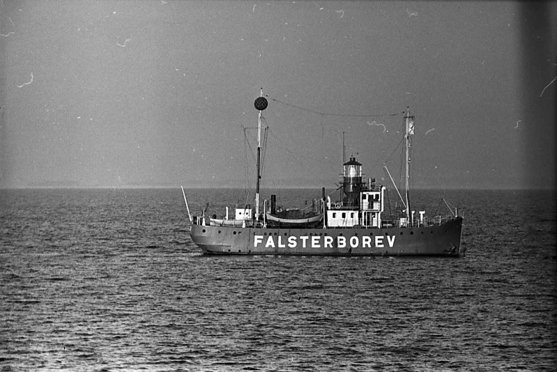Fyrskepp nr. 28 FALSTERBOREV
Photo made 1966 IX by Bernardas Aleknavi??ius, provided by Gena Anfimov
Keywords: Lightship;Sweden;Historic