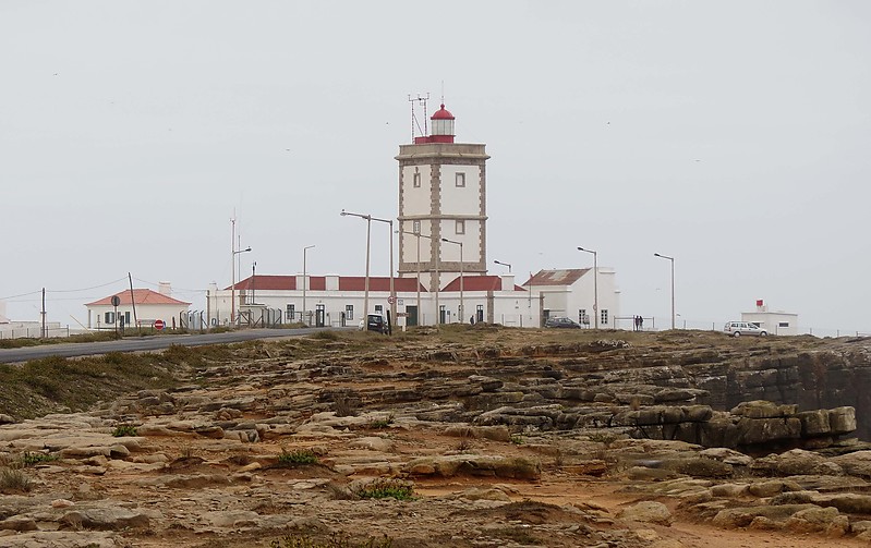 Peniche / Cabo Carvoeiro lighthouse
Author of the photo: [url=https://www.flickr.com/photos/21475135@N05/]Karl Agre[/url]
Keywords: Peniche;Portugal;Atlantic ocean