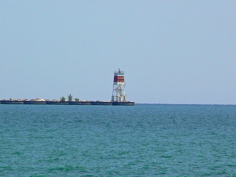 Indiana / Calumet Harbor Lighthouse
Author of the photo: [url=https://www.flickr.com/photos/8752845@N04/]Mark[/url]
Keywords: Lake Michigan;Indiana;Chicago