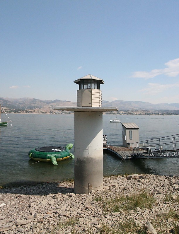 Montana / Canyon Ferry Lake light
Author of the photo: [url=https://www.flickr.com/photos/21475135@N05/]Karl Agre[/url]
Keywords: Montana;Canyon Ferry Lake;United States
