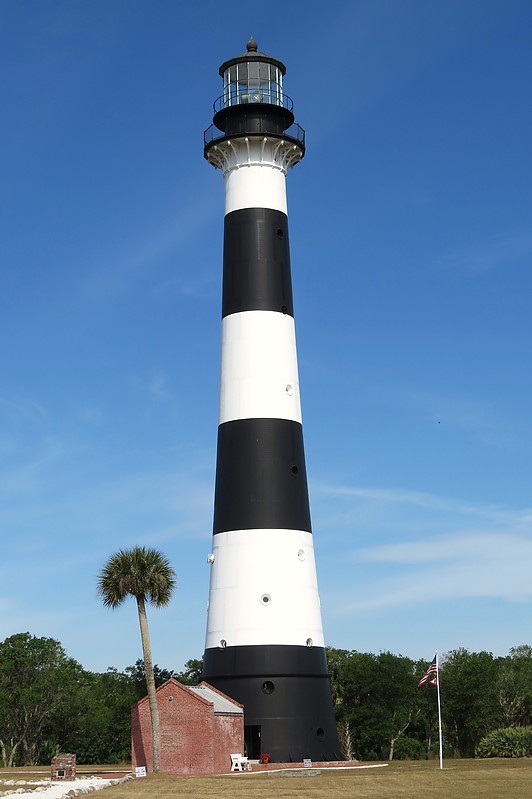 Florida / Cape Canaveral lighthouse
Author of the photo: [url=https://www.flickr.com/photos/larrymyhre/]Larry Myhre[/url]

Keywords: Florida;Cape Canaveral;Atlantic ocean;United States